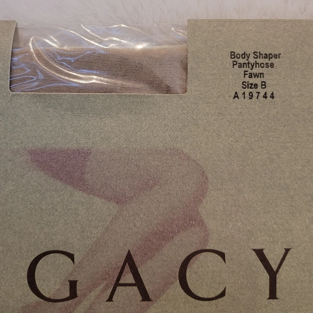 Legacy Legwear Body Shaper Pantyhose Size B Color Fawn New In Box